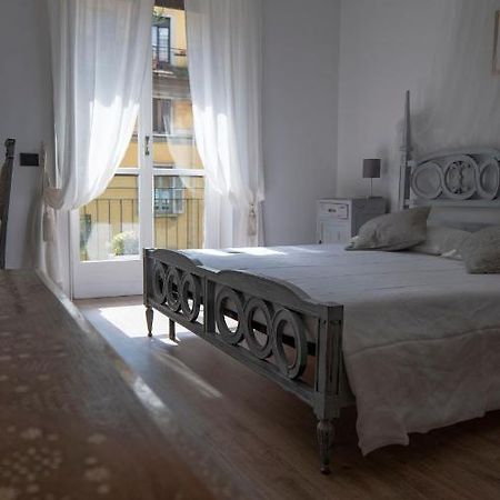 Beautiful Floral Apartment On Navigli Milan Luaran gambar