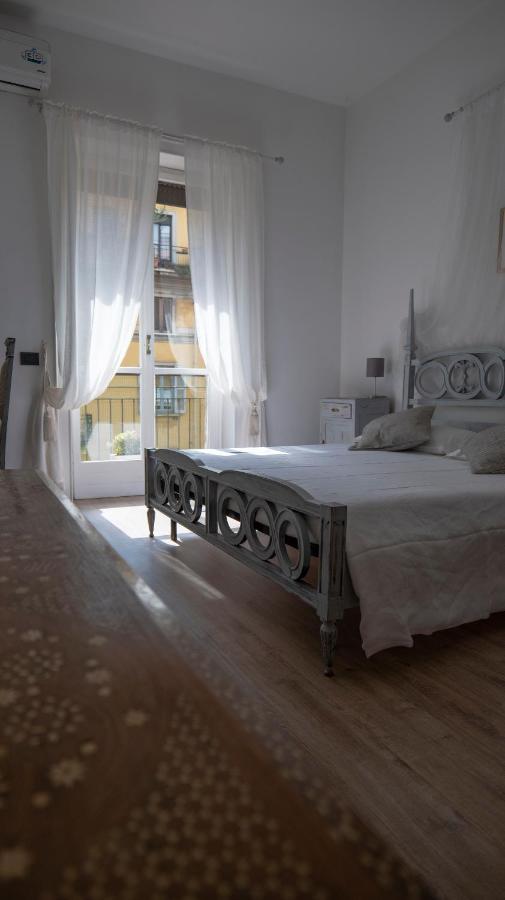 Beautiful Floral Apartment On Navigli Milan Luaran gambar