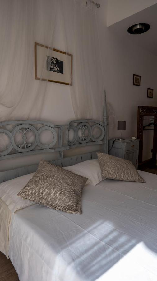 Beautiful Floral Apartment On Navigli Milan Luaran gambar