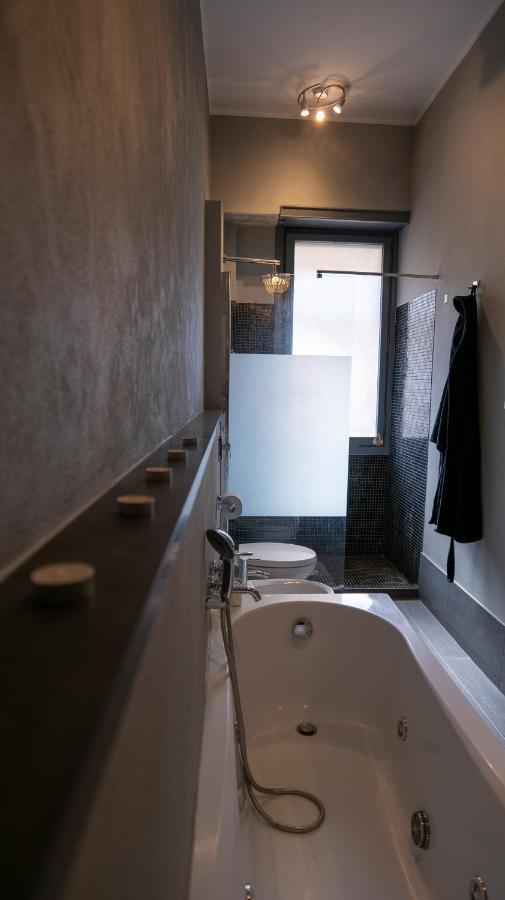 Beautiful Floral Apartment On Navigli Milan Luaran gambar
